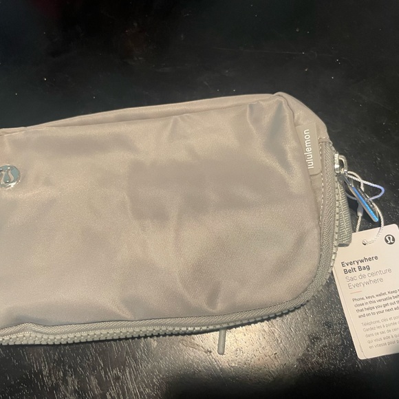 lululemon athletica Handbags - Lululemon brest belt bag